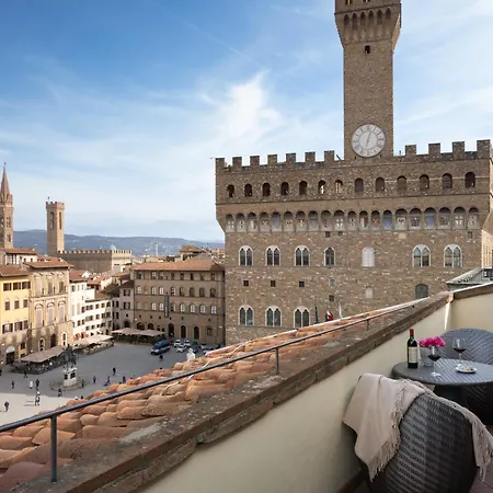 Relais Piazza Signoria Aparthotel