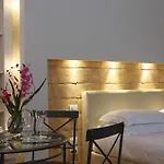 Relais Piazza Signoria Apart Otel 4*