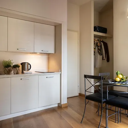 ريليز بياتسا سنيورة فلورنس