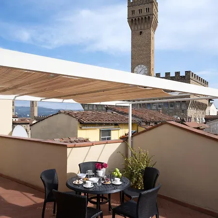 ريليز بياتسا سنيورة شقة فندقية فلورنس