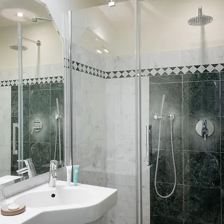 Relais Piazza Signoria Aparthotel Florence